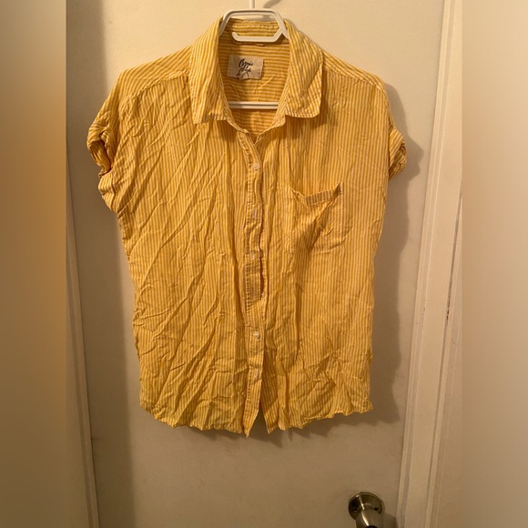 Yellow pin stripe blouse needs an iron - Picture 2 of 3